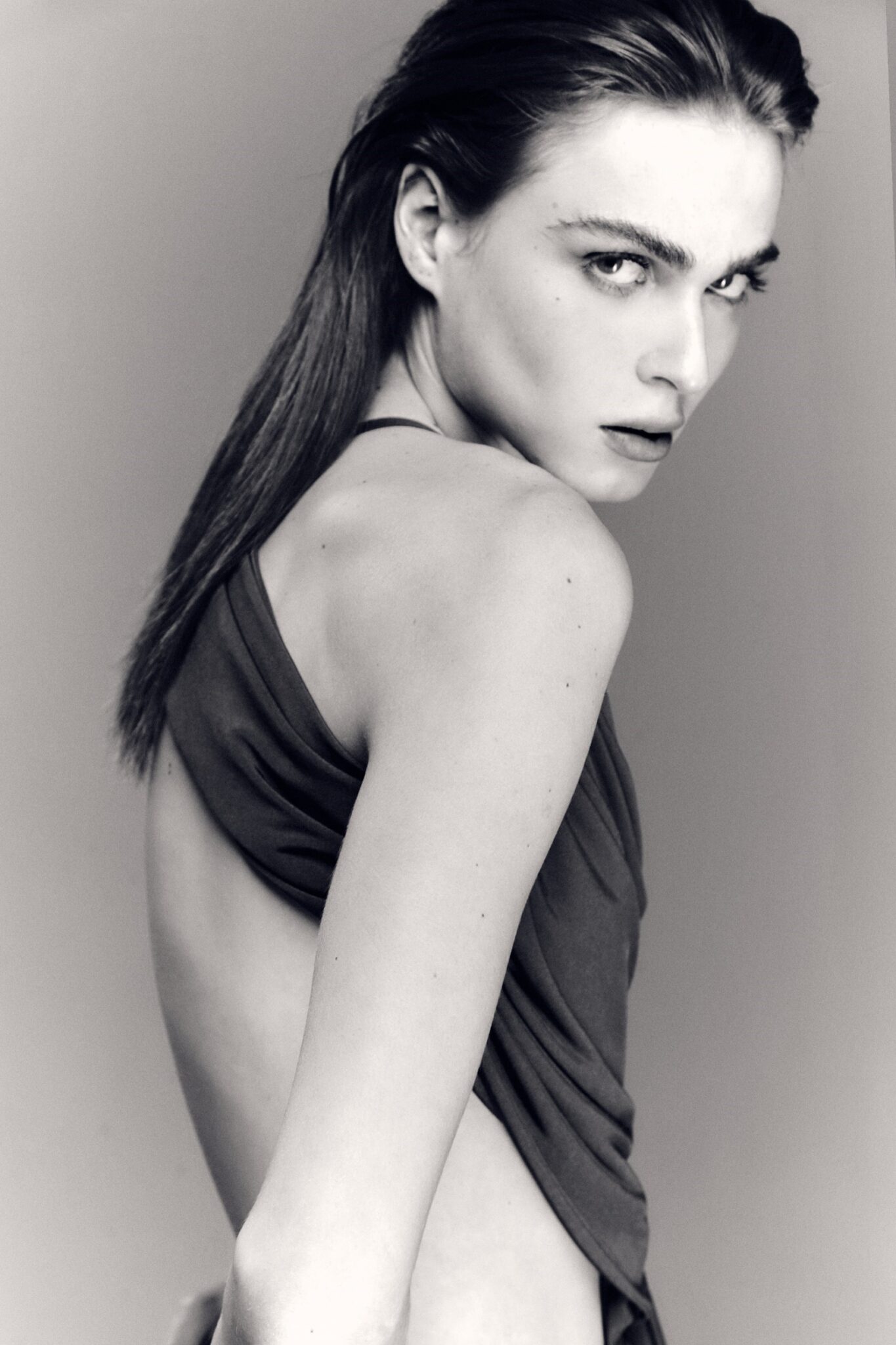 Gabi Ádie: A Modelo Trans Mineira Que Está Redefinindo o Glamour nas ...
