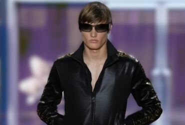 João Hilbert na Gucci SS27 em Milão