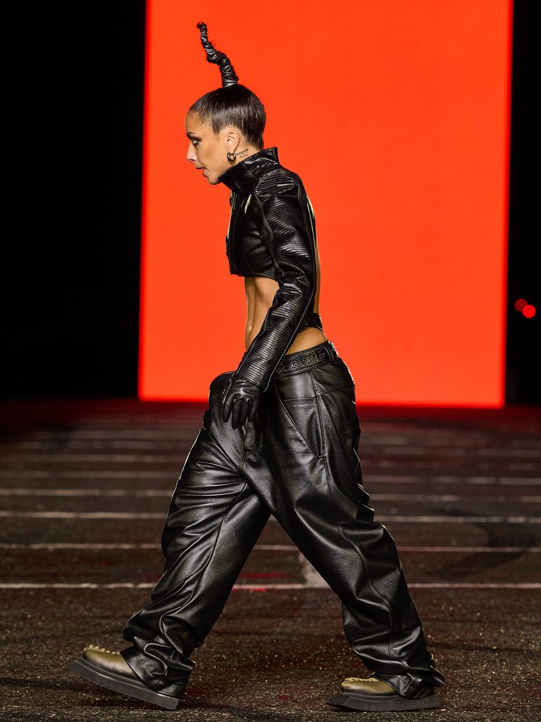 Look da coleção FORCA X na passarela do Pacaembu durante a SPFW N61