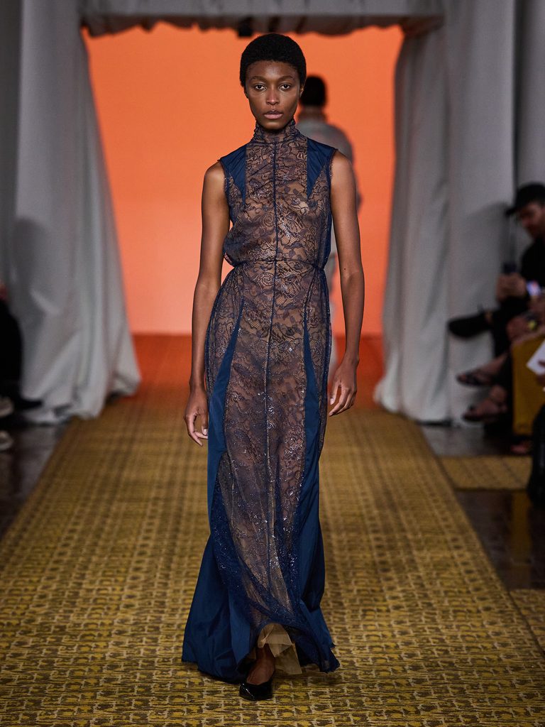 Lua em look do desfile de Herchcovitch;Alexandre na SPFW N61