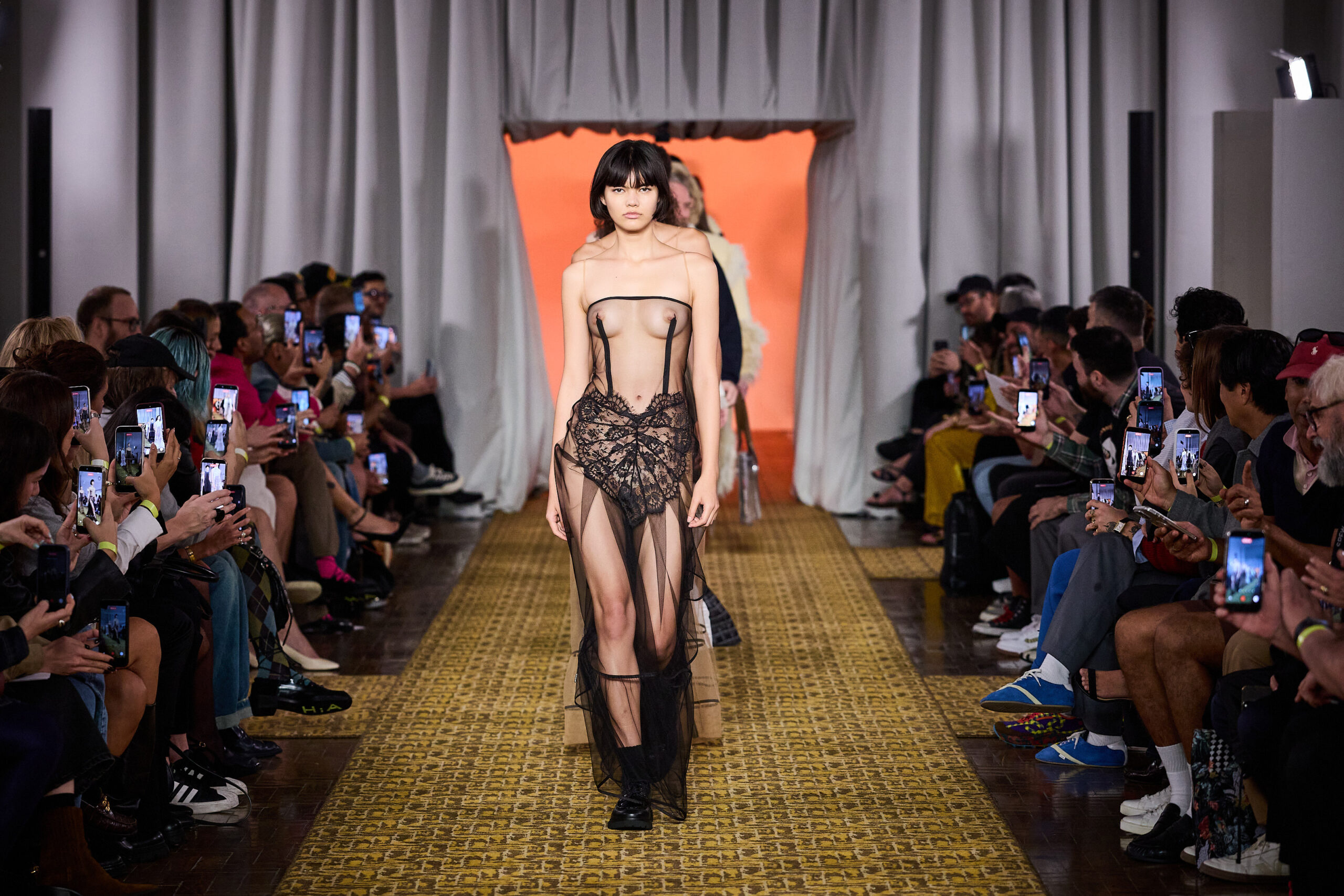 Alexandre Herchcovitch na SPFW N61: coração de couro e excessos
